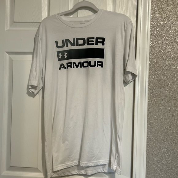 Under Armour Short Sleeve Tops Size M - Picture 1 of 5